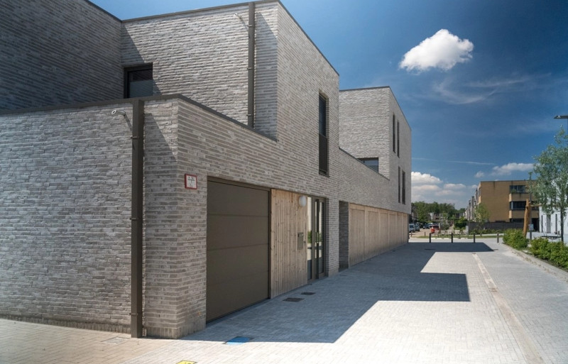 CEGŁA DEKORACYJNA RĘCZNIE FORMOWANA VANDERSANDEN ANTRO WF - obrazek 2